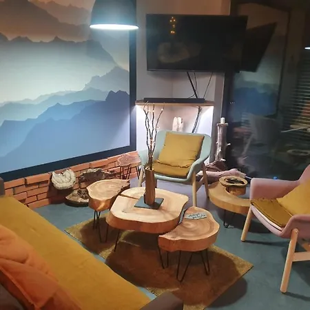 Spokoloko Skrzyczne Korzenny I Kamienny アパート シュチルク