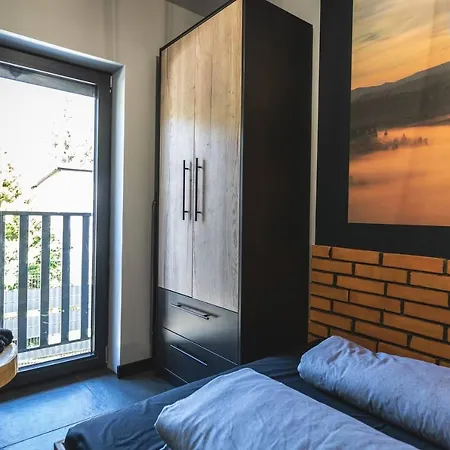 Spokoloko Skrzyczne Korzenny I Kamienny アパート *