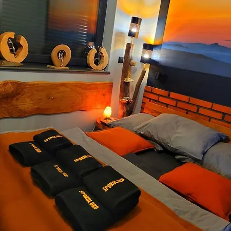 Spokoloko Skrzyczne Korzenny I Kamienny Apartman *