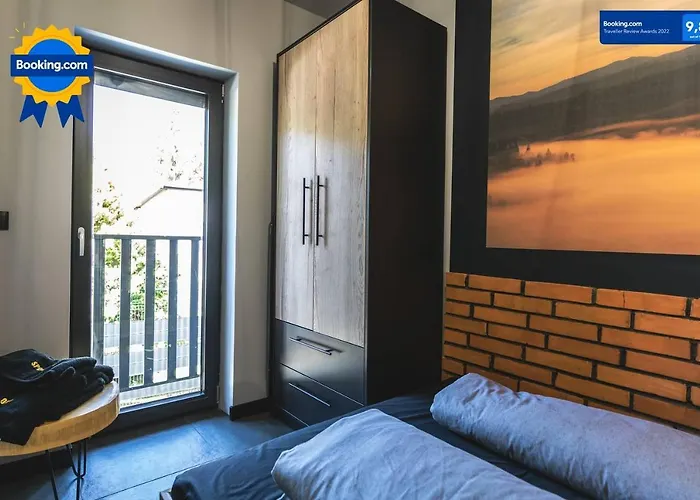 Spokoloko Skrzyczne Korzenny I Kamienny Apartmán *